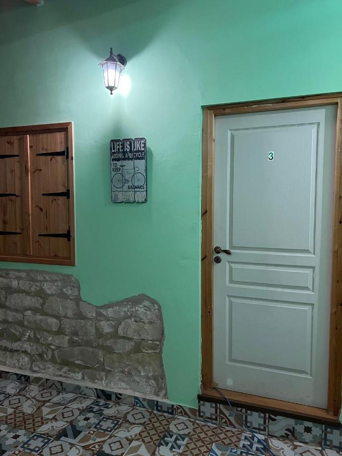 Zouglas App Guesthouse ลิมาซอล ภายนอก รูปภาพ